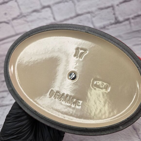 Le Creuset Enameled Cast Iron Signature Oval Dutch Oven 1Qt Cerise #7 France Min - Picture 4 of 9